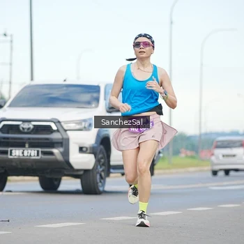 Runner Photo 1642988