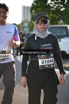 Runner Photo 1643055
