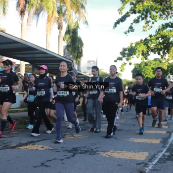 Runner Photo 1643094