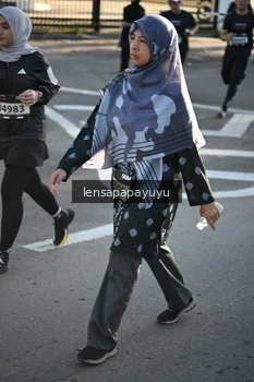 Runner Photo 1643095
