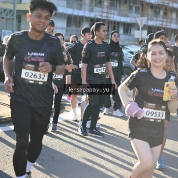 Runner Photo 1643123