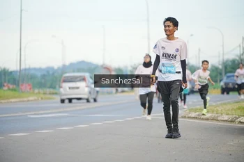 Runner Photo 1643148