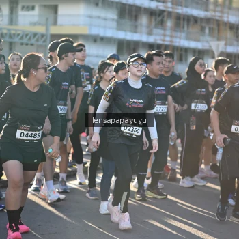 Runner Photo 1643381