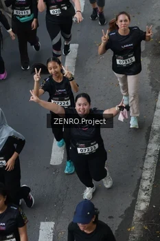 Runner Photo 1643396