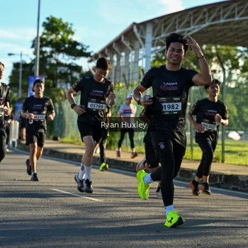 Runner Photo 1643467