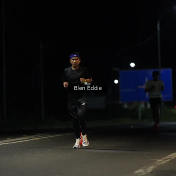Runner Photo 1643618