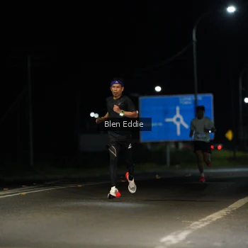 Runner Photo 1643623