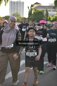 Runner Photo 1643649
