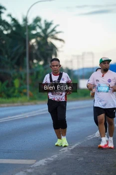 Runner Photo 1643659