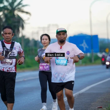 Runner Photo 1643683