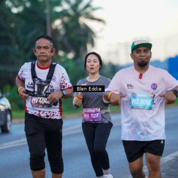 Runner Photo 1643689