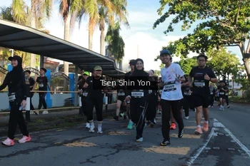 Runner Photo 1643708