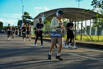 Runner Photo 1643716