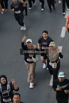 Runner Photo 1643740