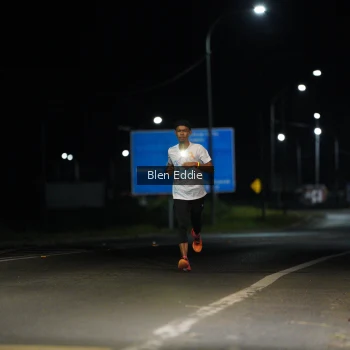 Runner Photo 1643750