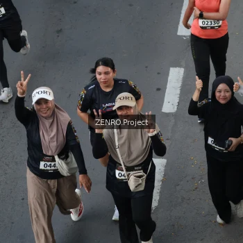 Runner Photo 1643763