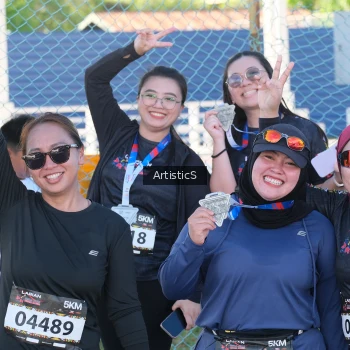 Runner Photo 1643894