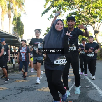 Runner Photo 1644058