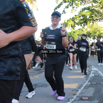 Runner Photo 1644098