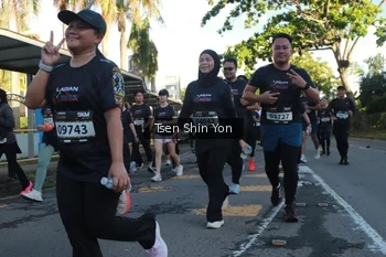 Runner Photo 1644243