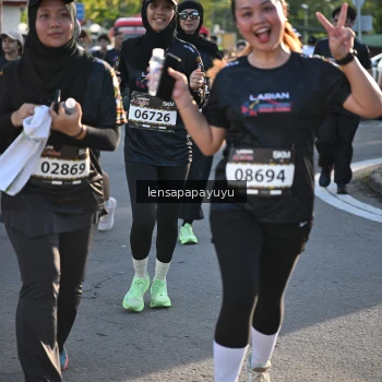 Runner Photo 1644296