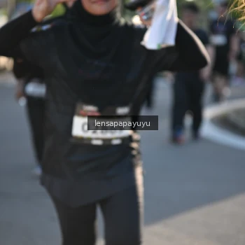 Runner Photo 1644412
