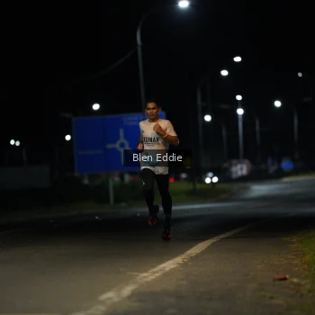 Runner Photo 1644474