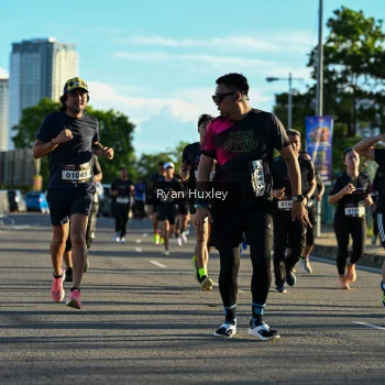 Runner Photo 1644488
