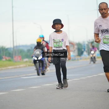 Runner Photo 1644522