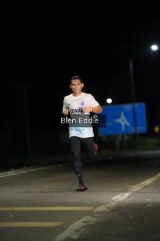 Runner Photo 1644546