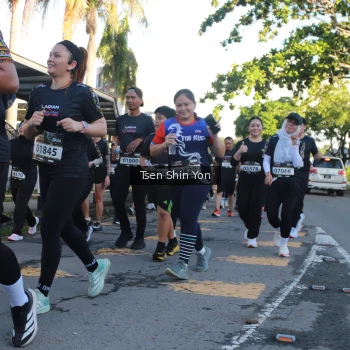 Runner Photo 1644647