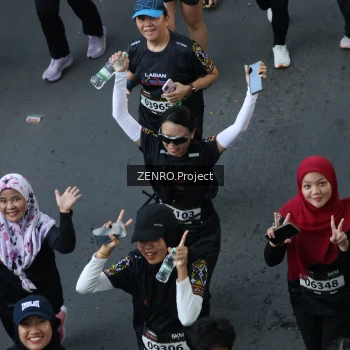 Runner Photo 1644677