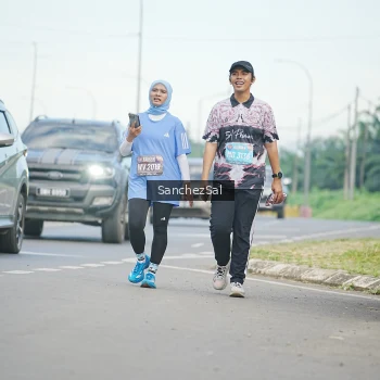 Runner Photo 1644684
