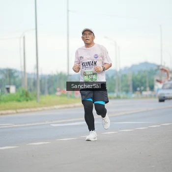 Runner Photo 1644929