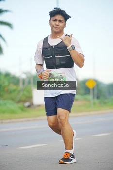 Runner Photo 1644932