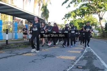 Runner Photo 1644944