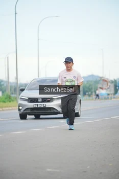 Runner Photo 1645040