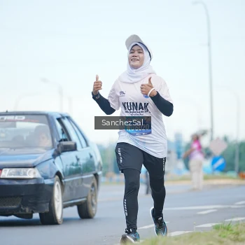 Runner Photo 1645210