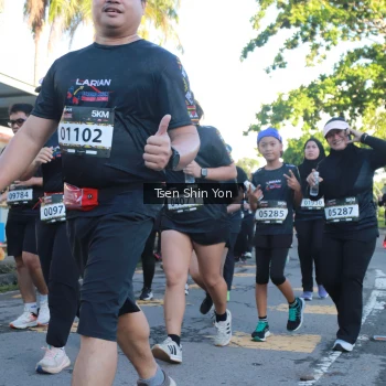 Runner Photo 1645360