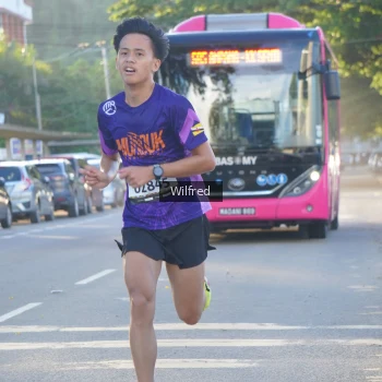 Runner Photo 1645388