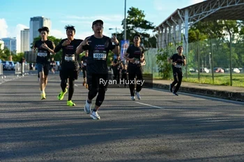 Runner Photo 1645411