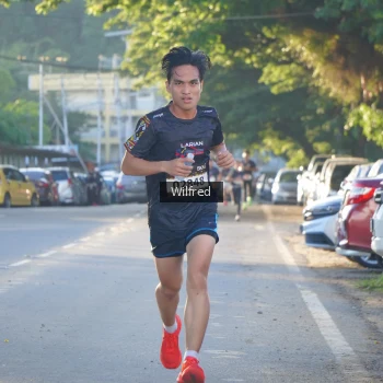 Runner Photo 1645466
