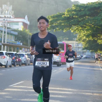 Runner Photo 1645533
