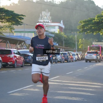 Runner Photo 1645544