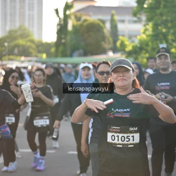 Runner Photo 1645546