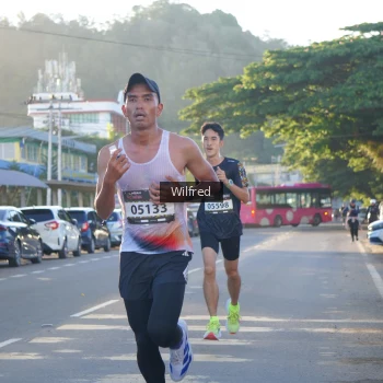 Runner Photo 1645571
