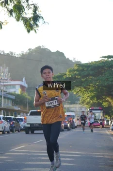 Runner Photo 1645629
