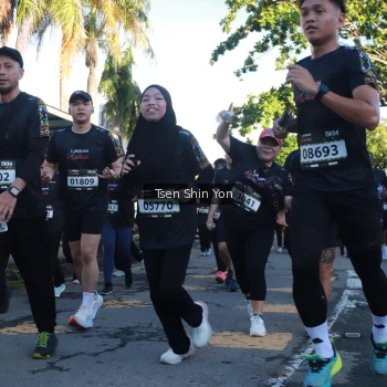 Runner Photo 1645666