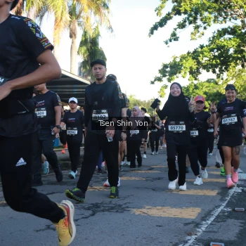 Runner Photo 1645708
