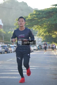 Runner Photo 1645722
